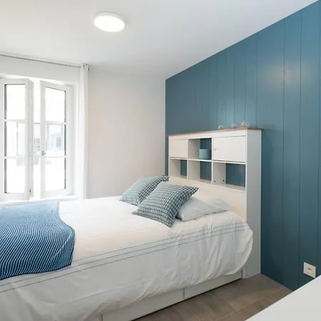 Villa Maison Familiale Avec Piscine – à 100m Du Port De *
