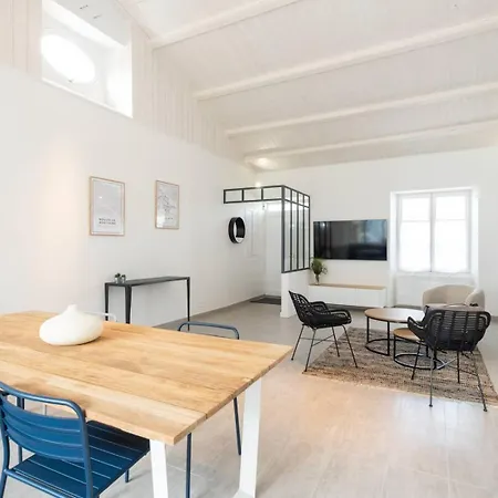 Maison Familiale Avec Piscine – à 100m Du Port De * La Flotte