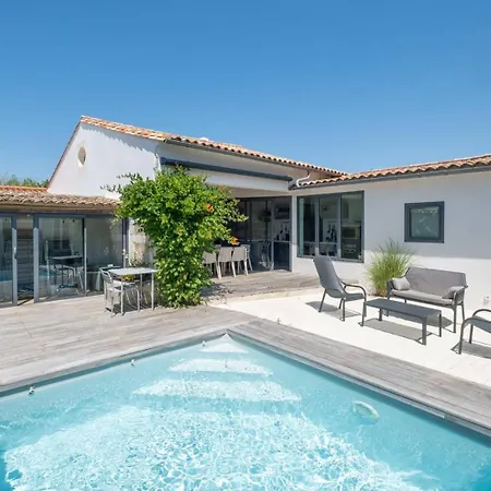 Villa Maison Familiale Avec Piscine – à 100m Du Port De