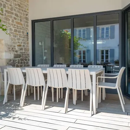 Villa Maison Familiale Avec Piscine – à 100m Du Port De